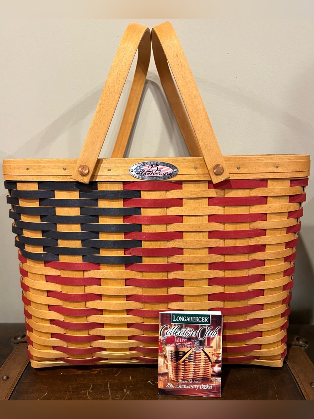 1998 LONGABERGER Collectors Club 25th Anniversary Flag Magazine Basket USA